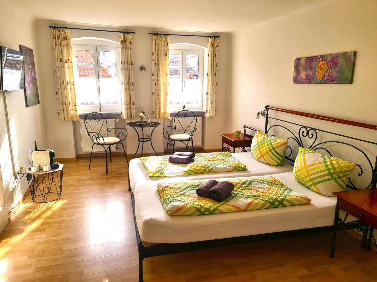 Gaestehaus Zum Weinbauer Rhodt unter Rietburg Extérieur photo