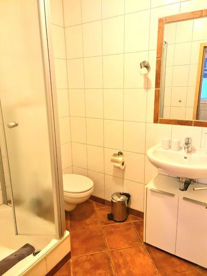Gaestehaus Zum Weinbauer Rhodt unter Rietburg Extérieur photo